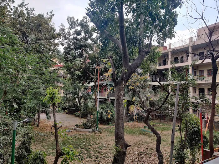 Community Park, Vijay Niketan, H-Block - 4