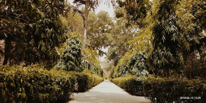Munshiram Gupta Central Park - 4