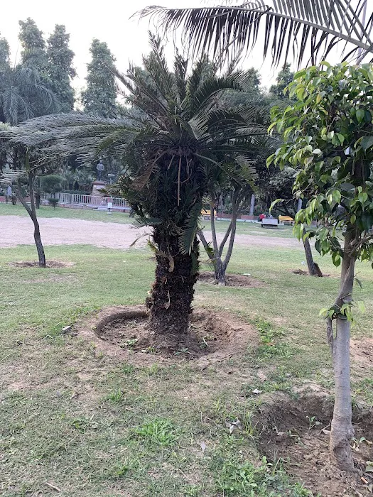 Veer Savarkar Park - 4