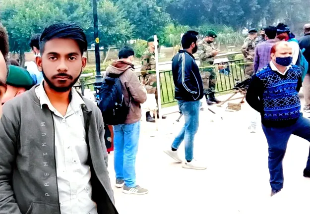 Praveen Kumar Walker - 4