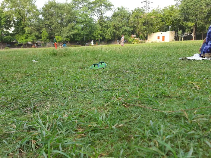 Sector 7, Model Park - 1