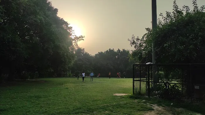 Gulabi bagh Central Park - 3