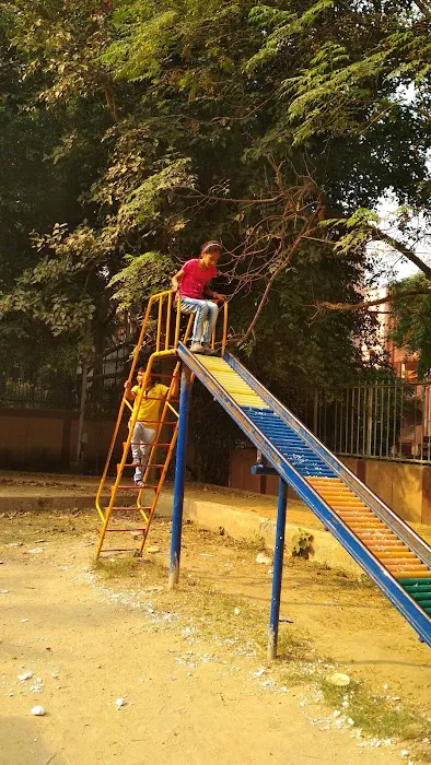 Gulabi bagh Central Park - 8