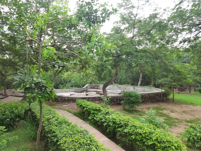 Qutab Minar Park - 4