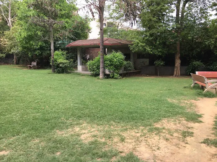 Munshi Park - 2
