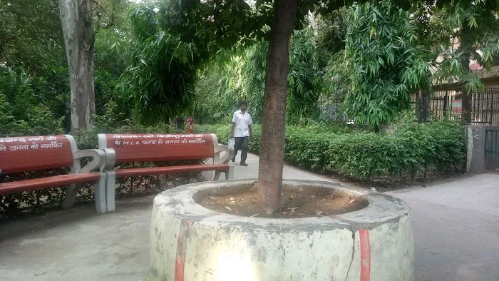 Munshi Park - 4