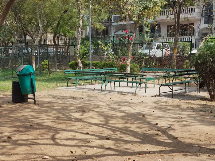 Chittaranjan GK-II Park - 7