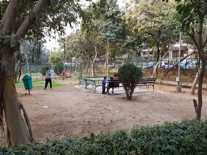 Chittaranjan GK-II Park - 6