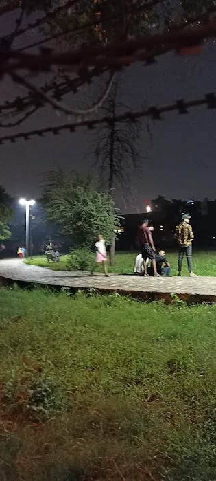 New Lahore Public Park - 6