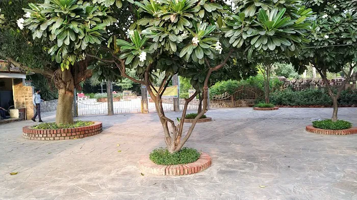 Entrance gate - 3